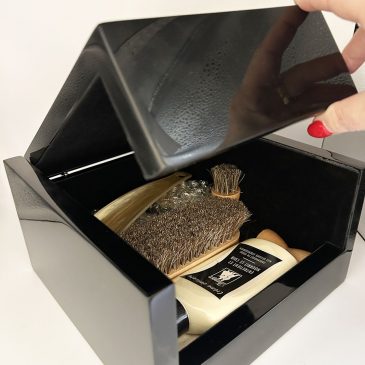 Coffret laqué entretien du cuir