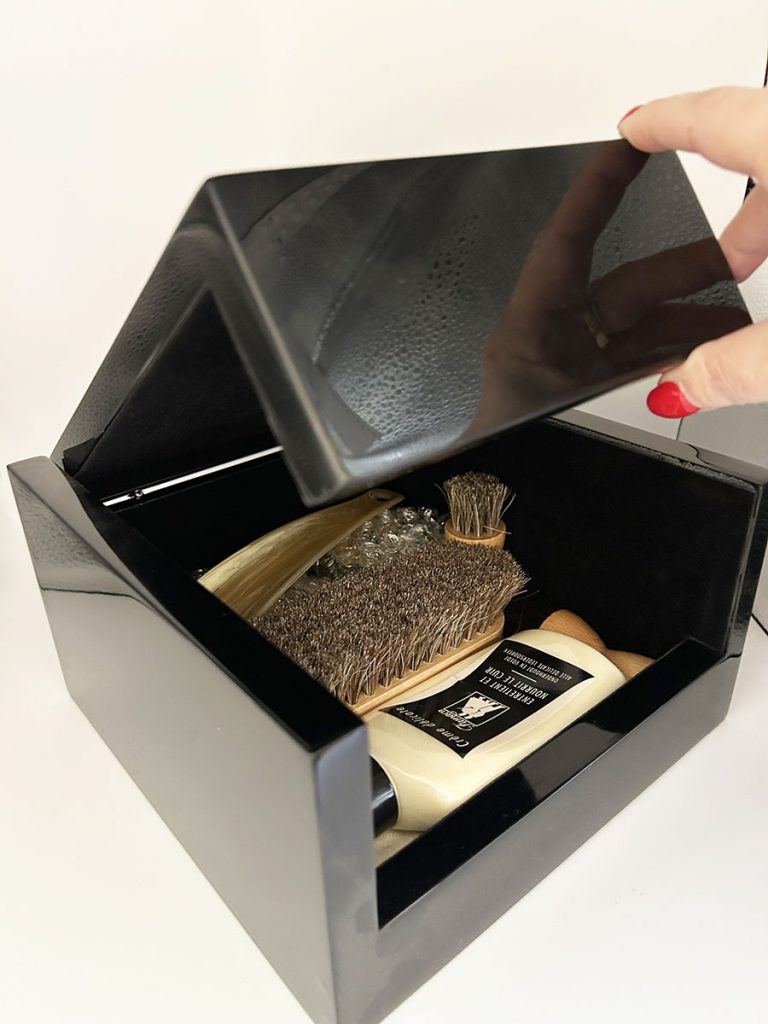 Coffret laqué entretien du cuir