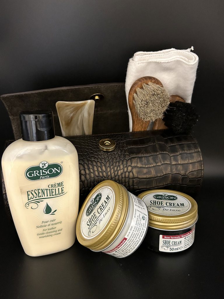 Nécessaire entretien du cuir