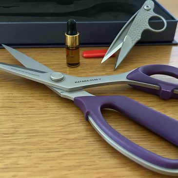 Coffret ciseaux Katana avec coupe-fil