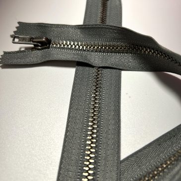 Fermeture non séparable 4.8 mm (14 à 17cm)